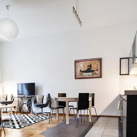 Yourplace Sm25 Apartments *