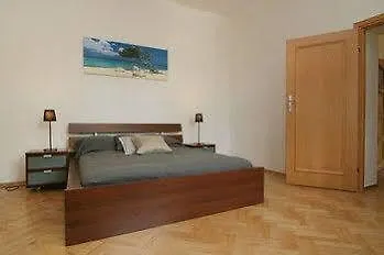 Yourplace Sm25 Apartments *